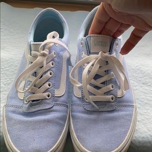 Women’s vans size 9.5 in good condition!